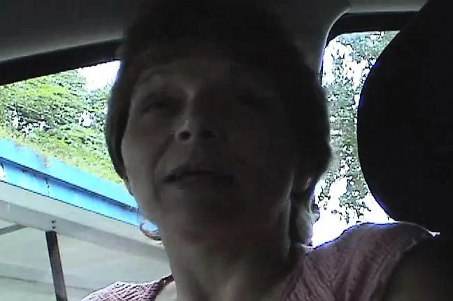 Short haired blonde whore reveals her nice blowjob skills in the car