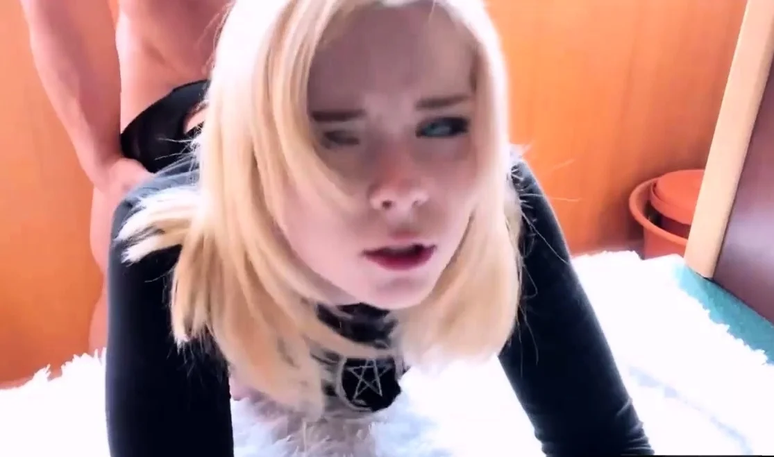 Sexy Blonde Play Pussy Dildo Sweetie Fox