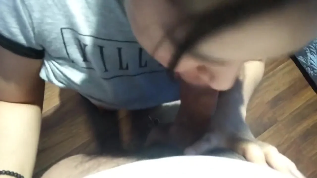 Sloppy latina blowjob with cumshot on tits