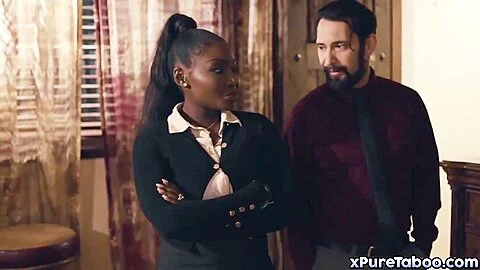 Agressive Client Deals Sex With Hot Ebony Realtor