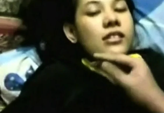 Asian teen Lily Thai has great orgasm