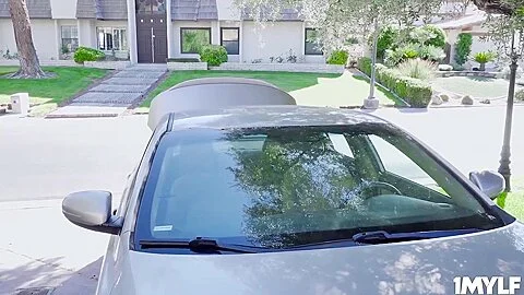 Lucky Stepson Having A Taste Of His Hot Stepmoms Pussy