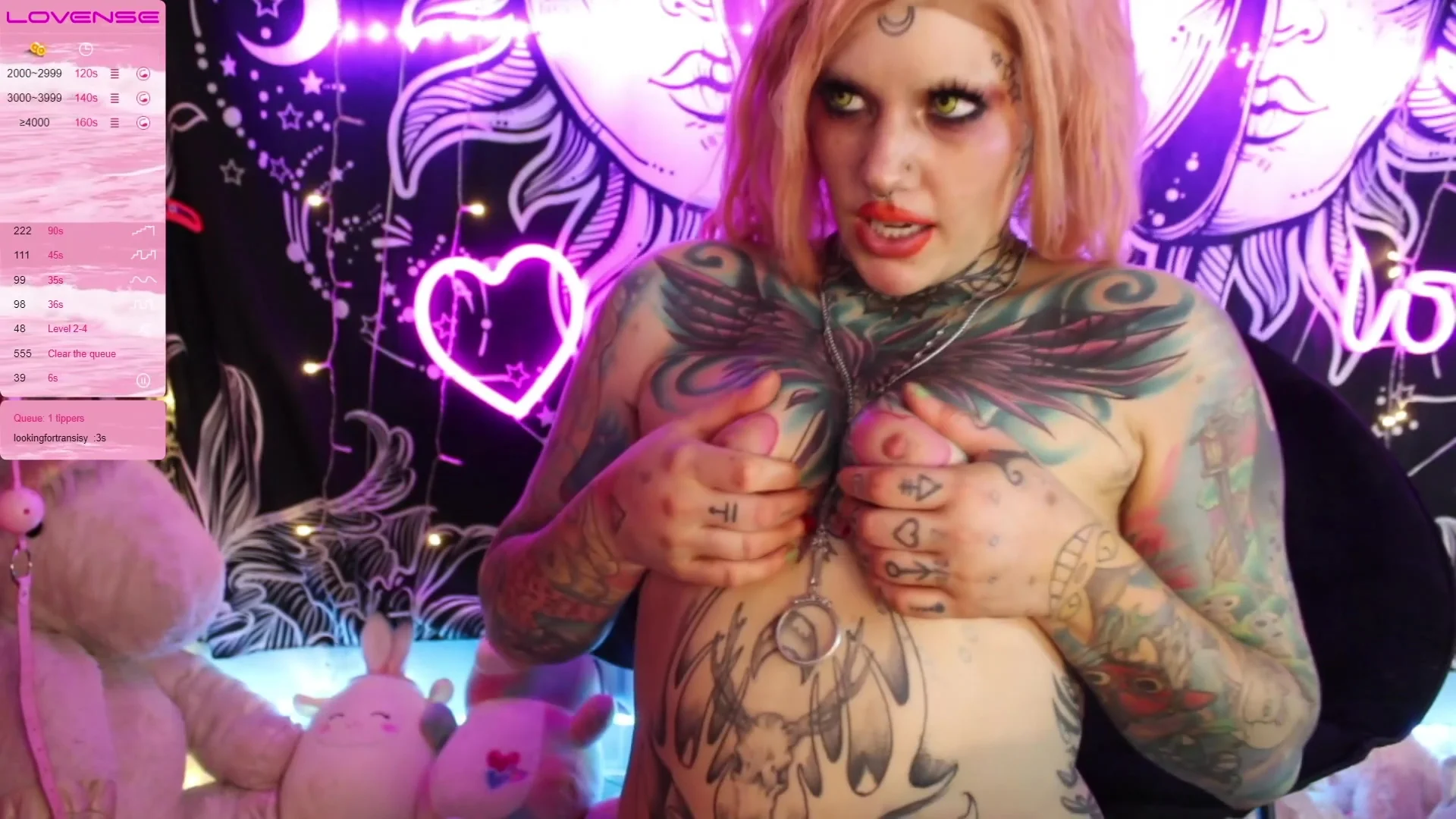 Insanely Hot Tatted Curvy Girl Cosplaying Lelu 5th Element Does Hard Cire Step daddy Bdsm Play
