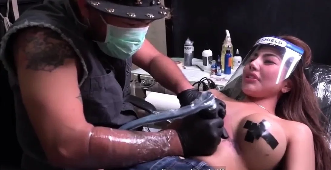 Mirip Lisa Mariana Tattoo Shin