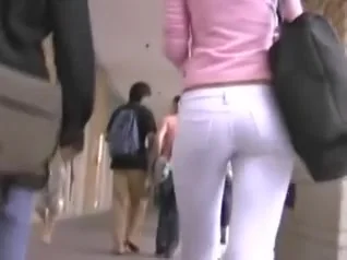 Street ass - Beau cul dans la rue