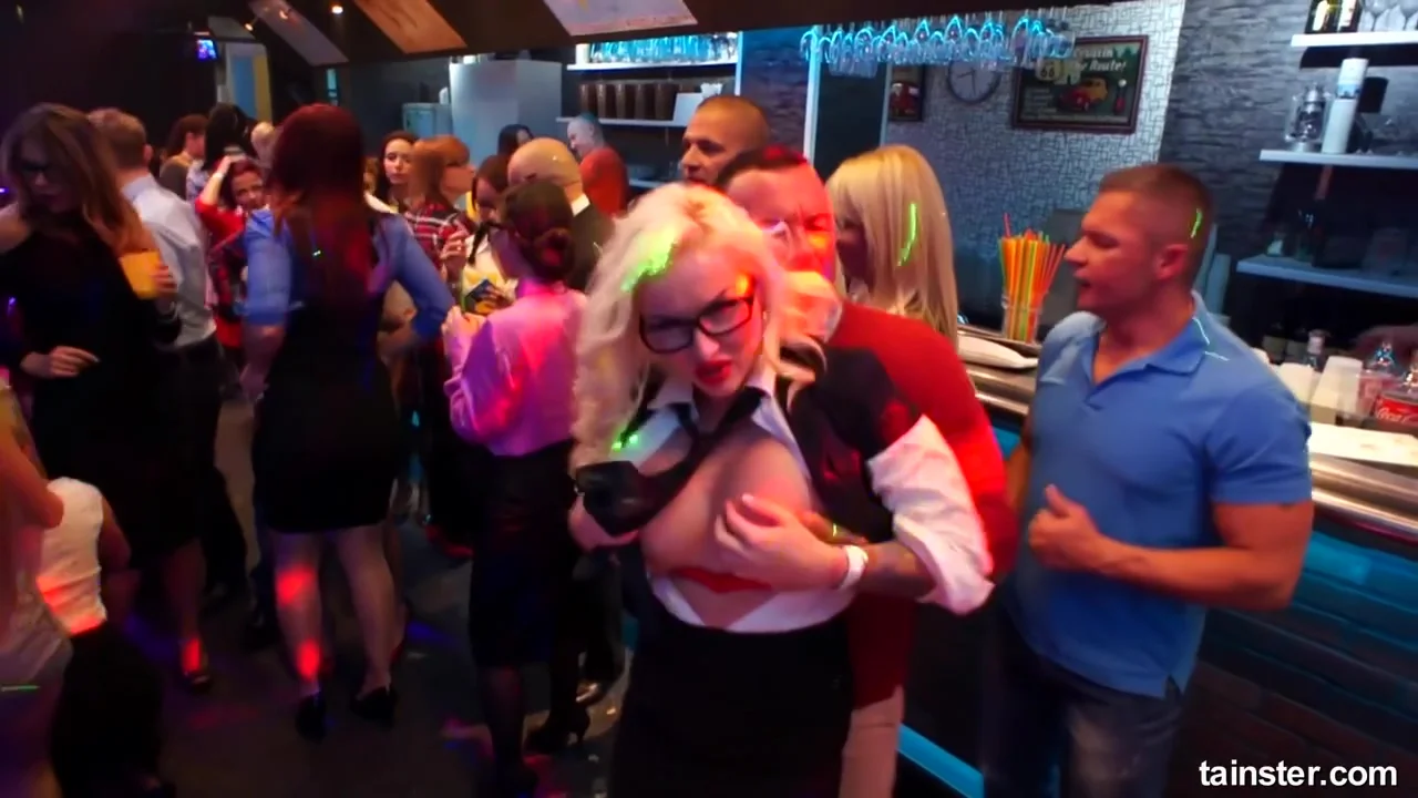 Sex Party In The Crazy Czech Night Club