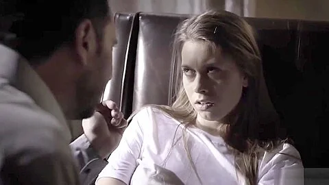 Horny Psychiatrist Fucks A Weird teen 18+ In A Wet Pussy