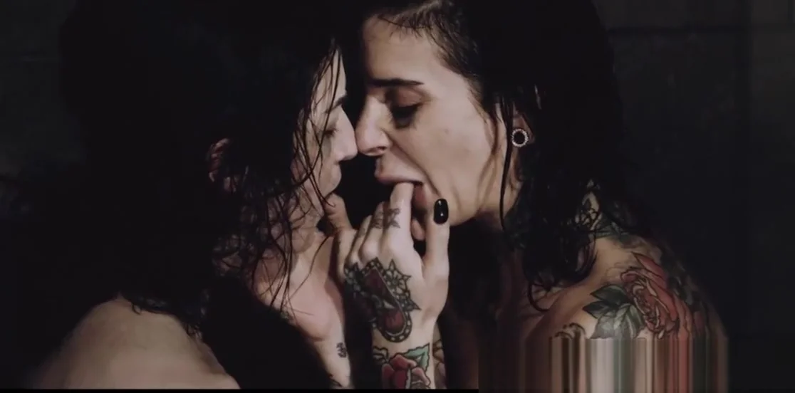 Showering tattooed lesbian licks