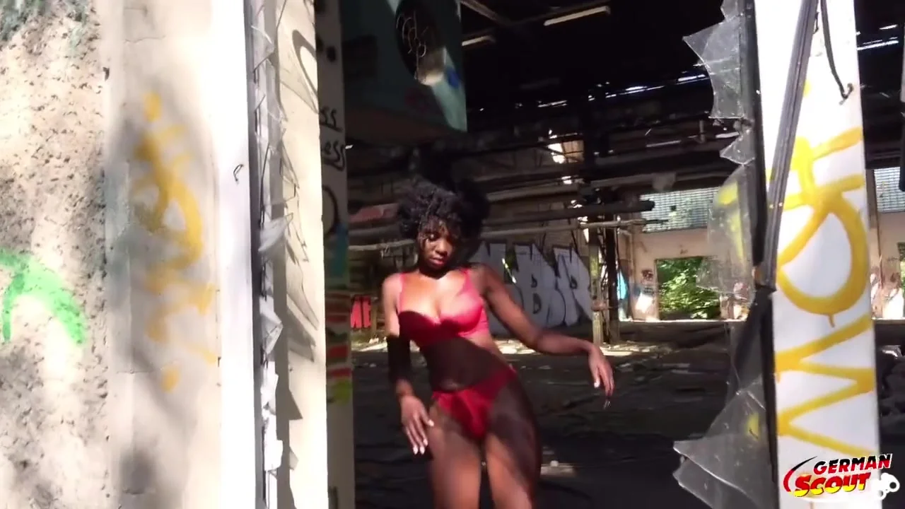 Zaawaadi - Ebony Milf Zaawaadi Public Pickup Sex For Cash