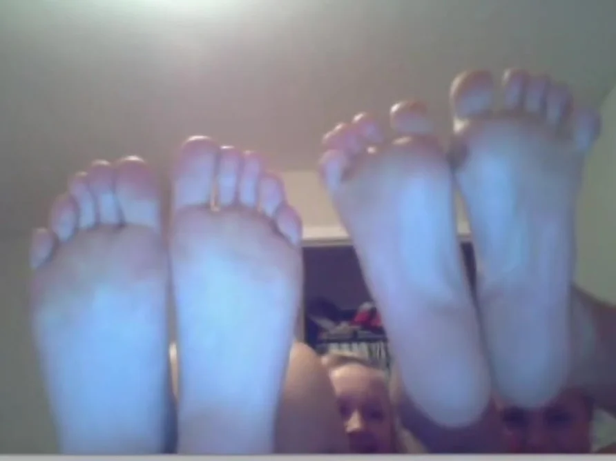chatroulette girls feet 54