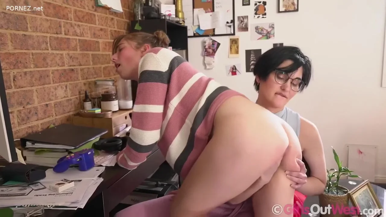 Booty Vixens Amateur Lesbian Sex
