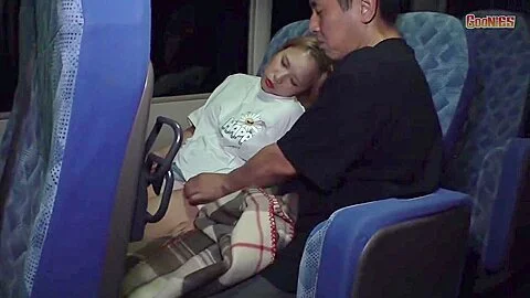 530dg-177 Strong In The Night Bus 5 People #01