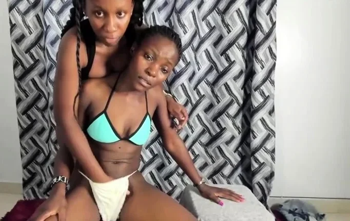 Ebony lesbian seduction cam