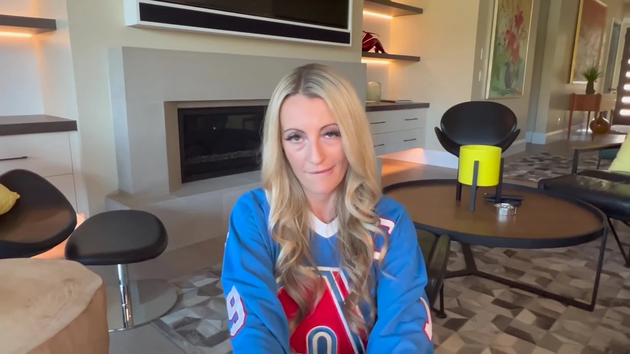 Blonde Milf Hockey Slut Gets A Big Creampie!!