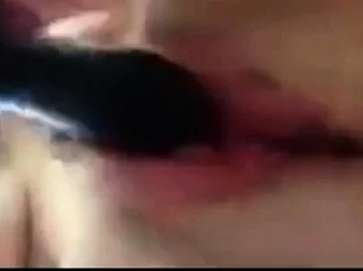 Solo Girl Masturbating on Webcam with a Sex Toy