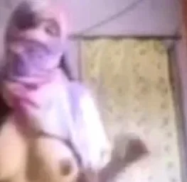 nude arab