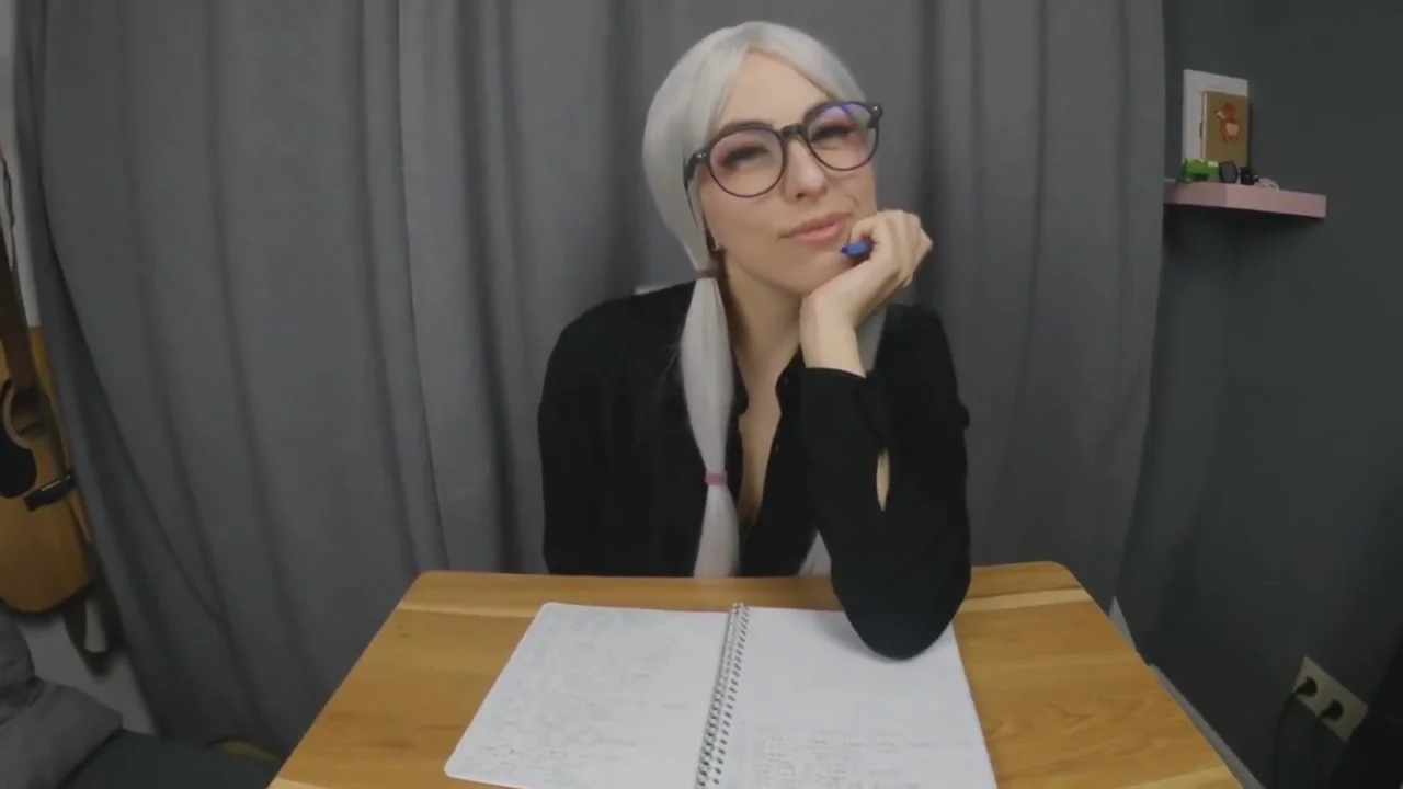 Lea Yummy - student 18+ Fucked Teacher For A Good Grade