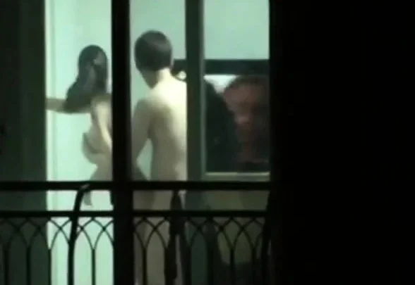 korea apartment voyuer