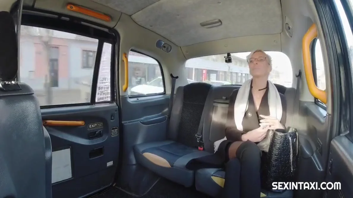 She Offers Her Body To Our Taxi Driver