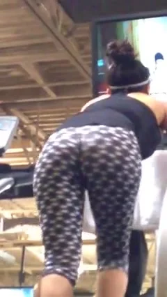 Latina milf ass vid2