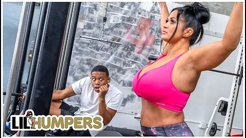 Er Black Dude Lil D Pounds Curvy Milf