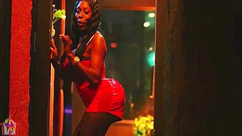 Ebony Mystique Gets A Big Surprise On Valentines Day 5 Min