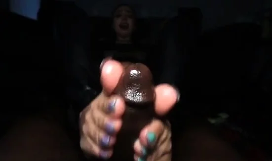 Goddess Michi Michis Bratty Footjob – Joeys Feetgirls
