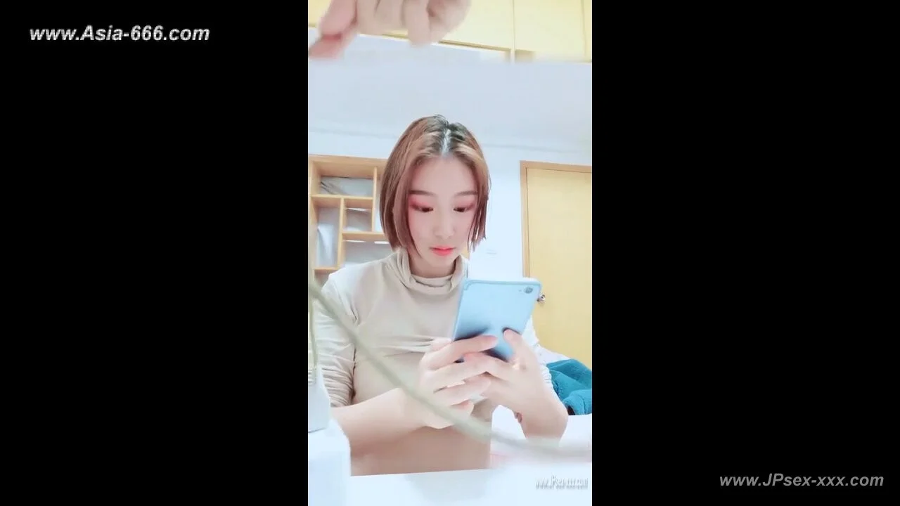 chinese teens 18+ live chat with mobile phone.548