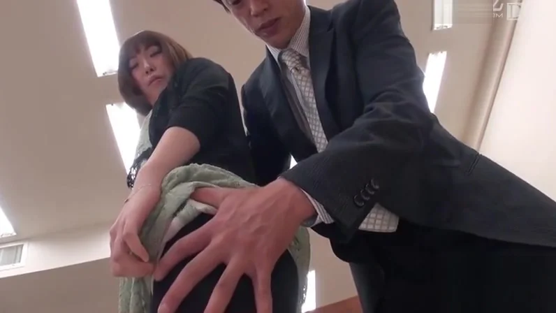 asian lawyer having to hand job in the court
