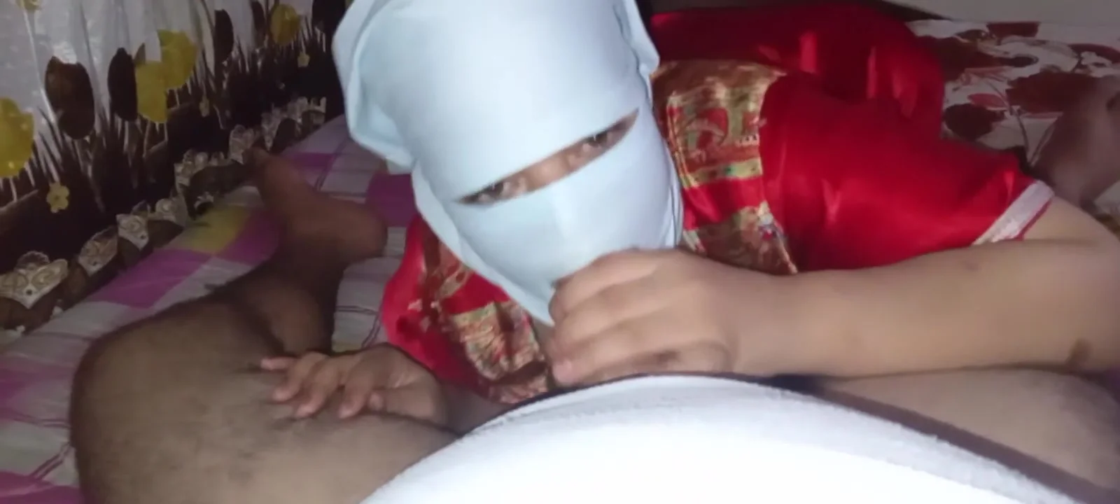 Hot Sex With A Veiled Arab Woman. Listen To What She Says To Him