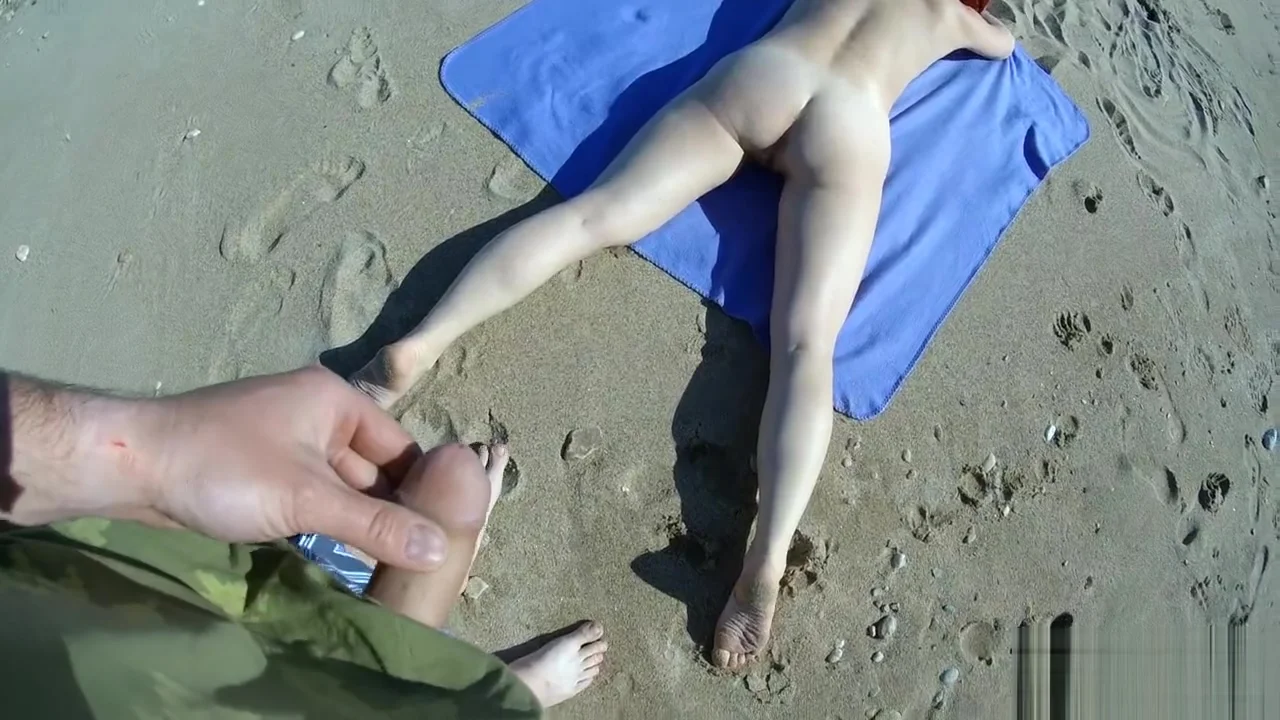 saw a sunbathing stranger and fucked her