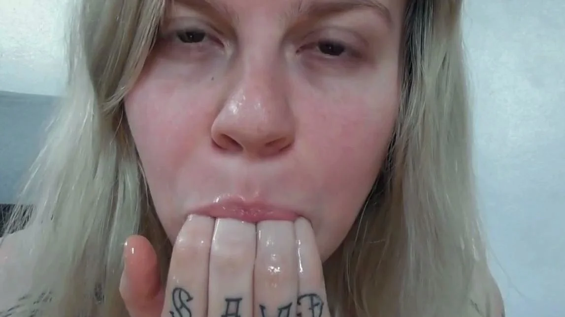 Fisting Her Pussy and Tasting Her Juices