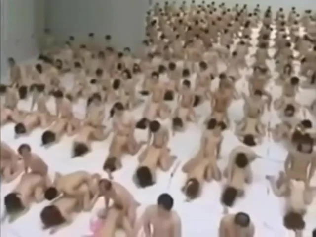 500 people flash mod turns into orgy at penbank school