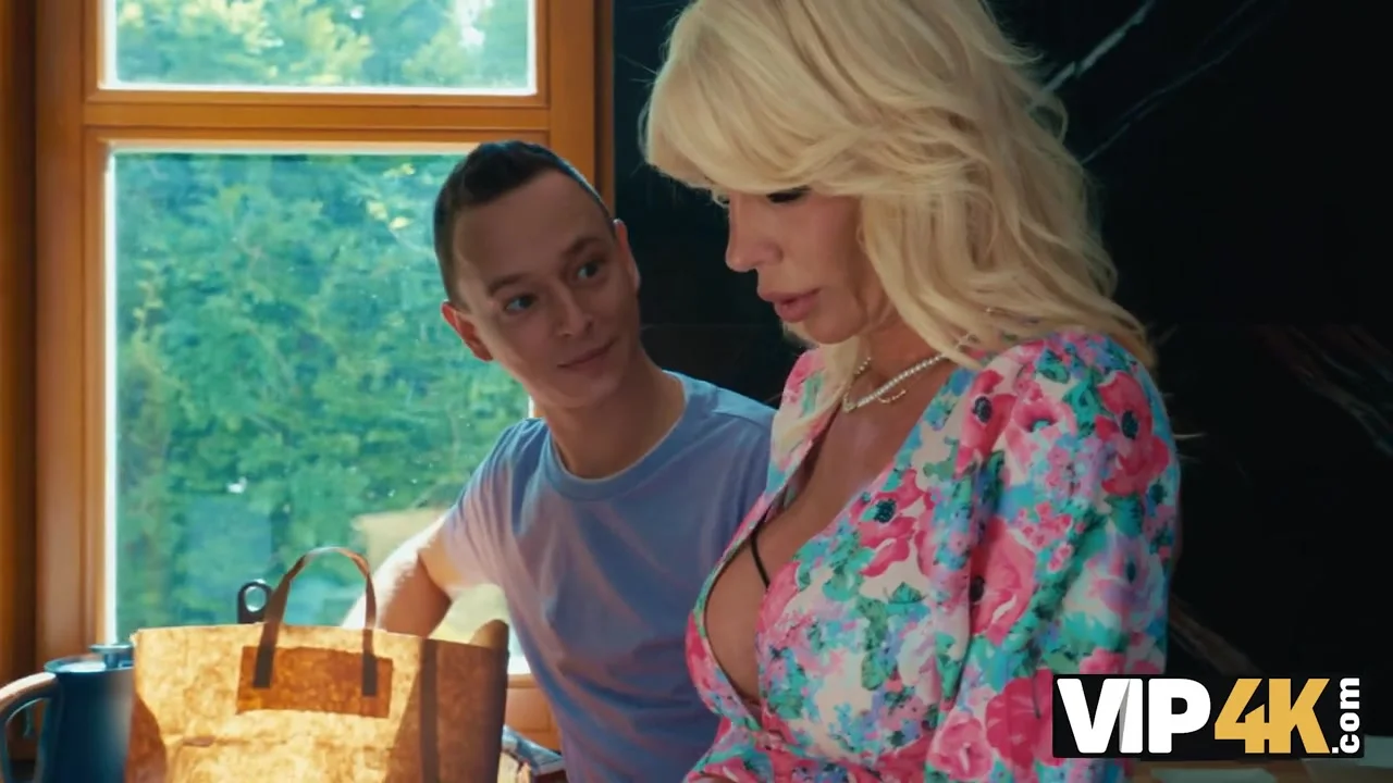 VIP4K. Sexy MILF Tiffany Rousso is thirsty for CUM