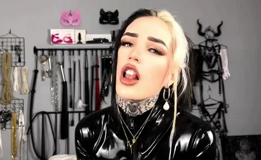 Goddess Narcissra - Alpha Cum Feeding In Latex Gloves