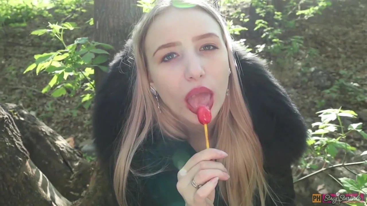 To My Stepbrother In Public Outdoors. He Cum In My Mouth And I Swallowed Everything :)