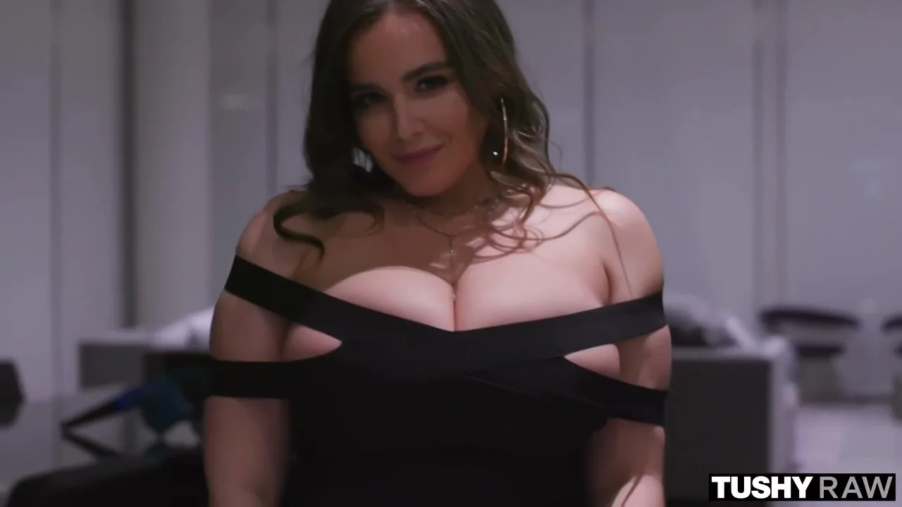 Busty Big Ass Milf Natasha Gets Her Ass Pumped Hard In The With Natasha Nice