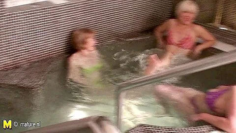 Mature Women Relaxing In A Sauna - MatureNL