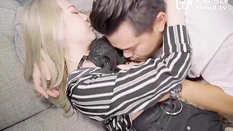 Blonde Hot Asian College Slut Naked Her Shaved Pussy Have Sex With Stranger