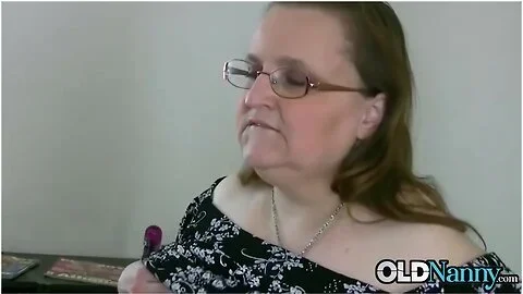 Chubby Matures Threesome Toying And Blowjob