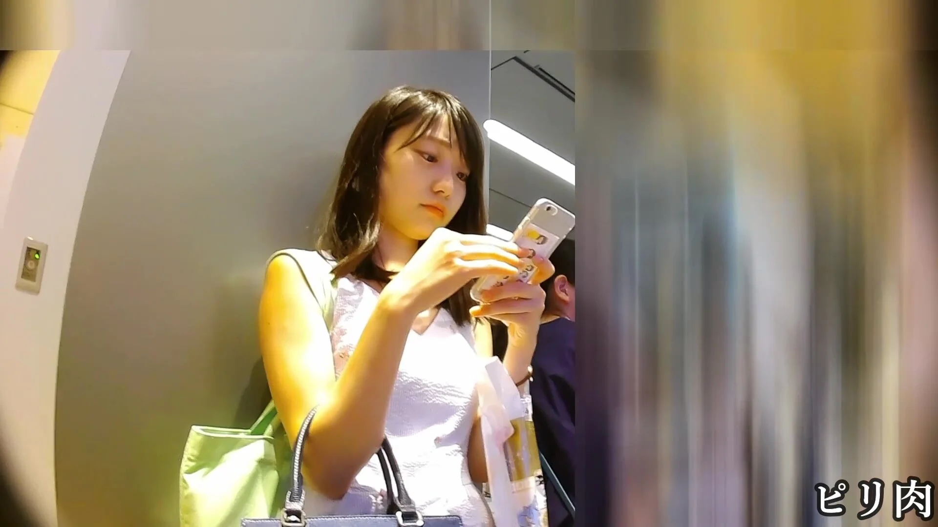 Japanese upskirt 001