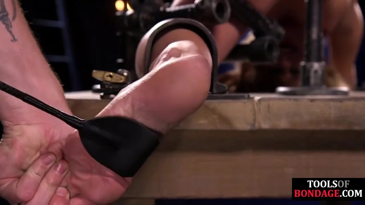 Poor BDSM MILF gets feet whipping lesson by CMNF master