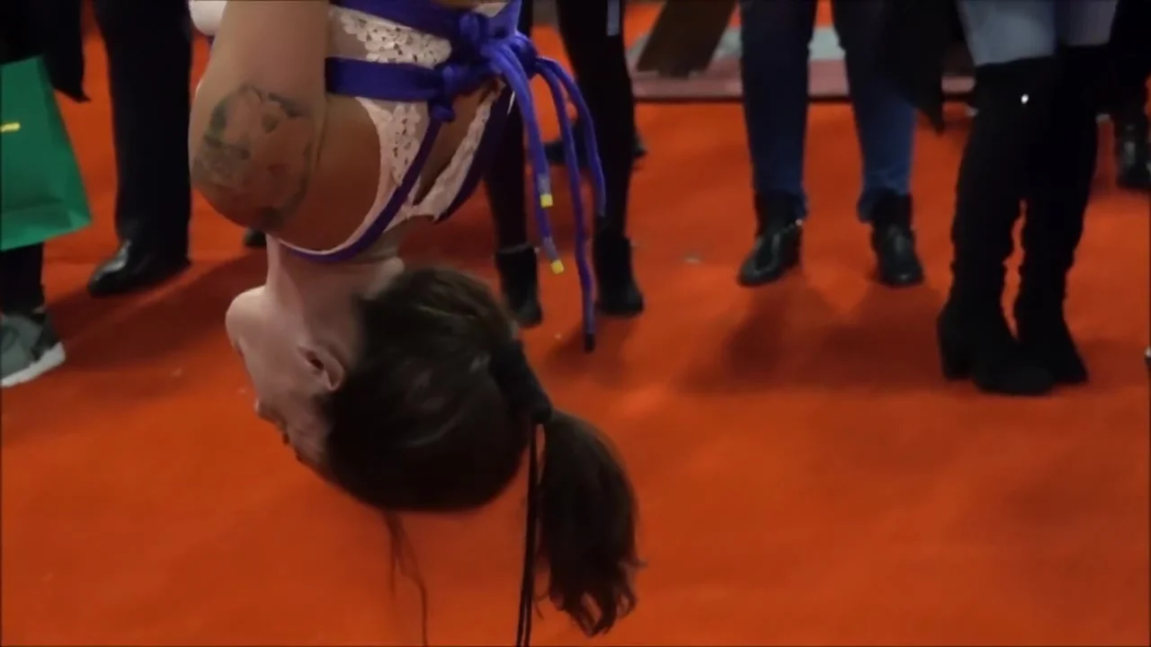 Exxxotica 2017 NJ: Bondage