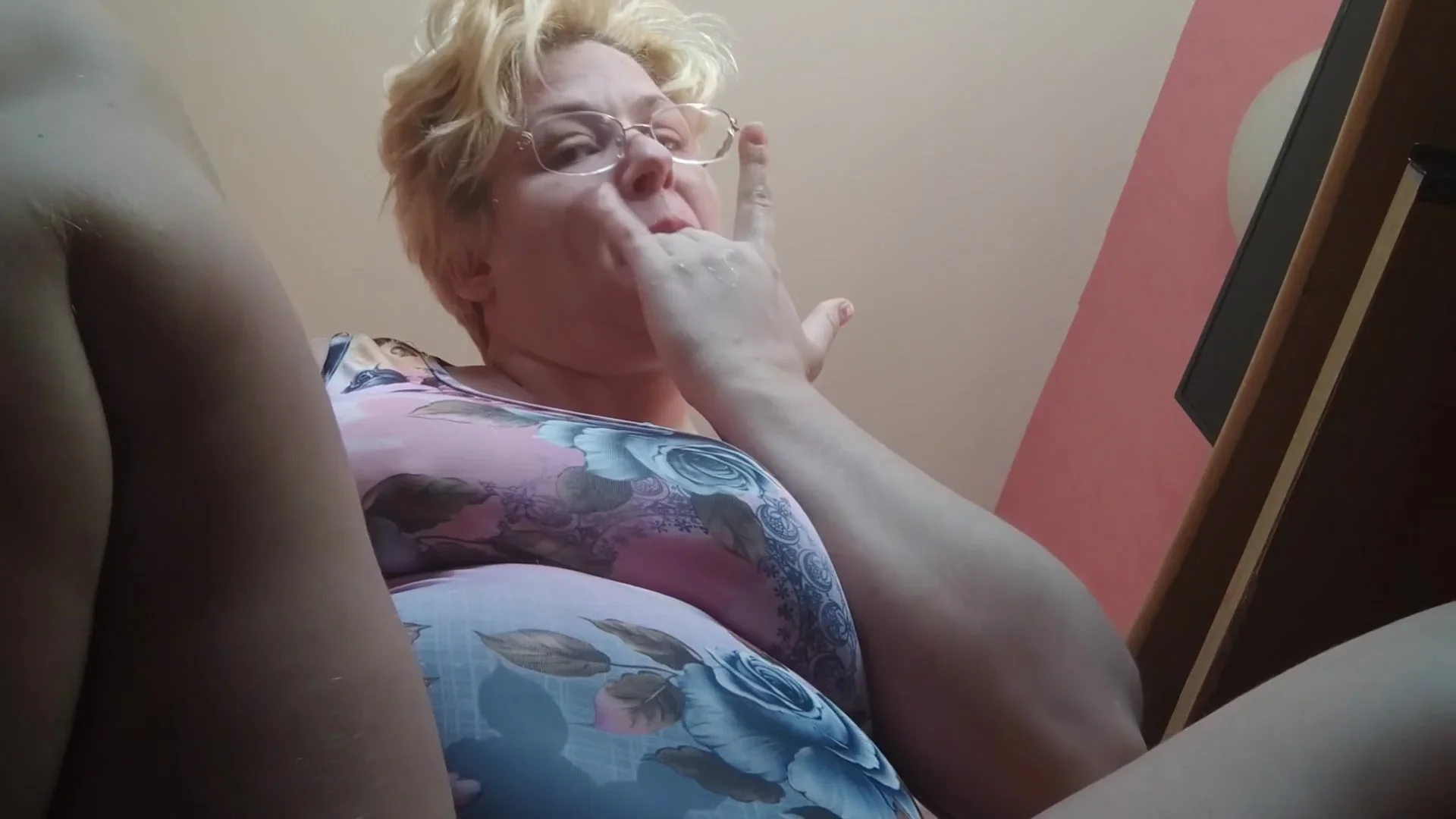 Upskirt Pee And Squirt Casual Dress