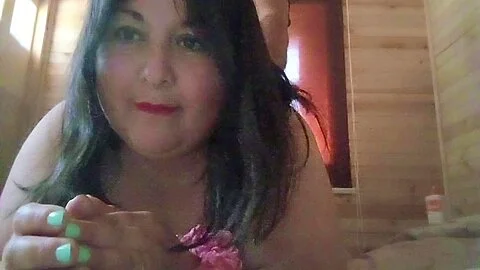 Fucking A Chubby Stepmom Who Does The Cleaning At My House