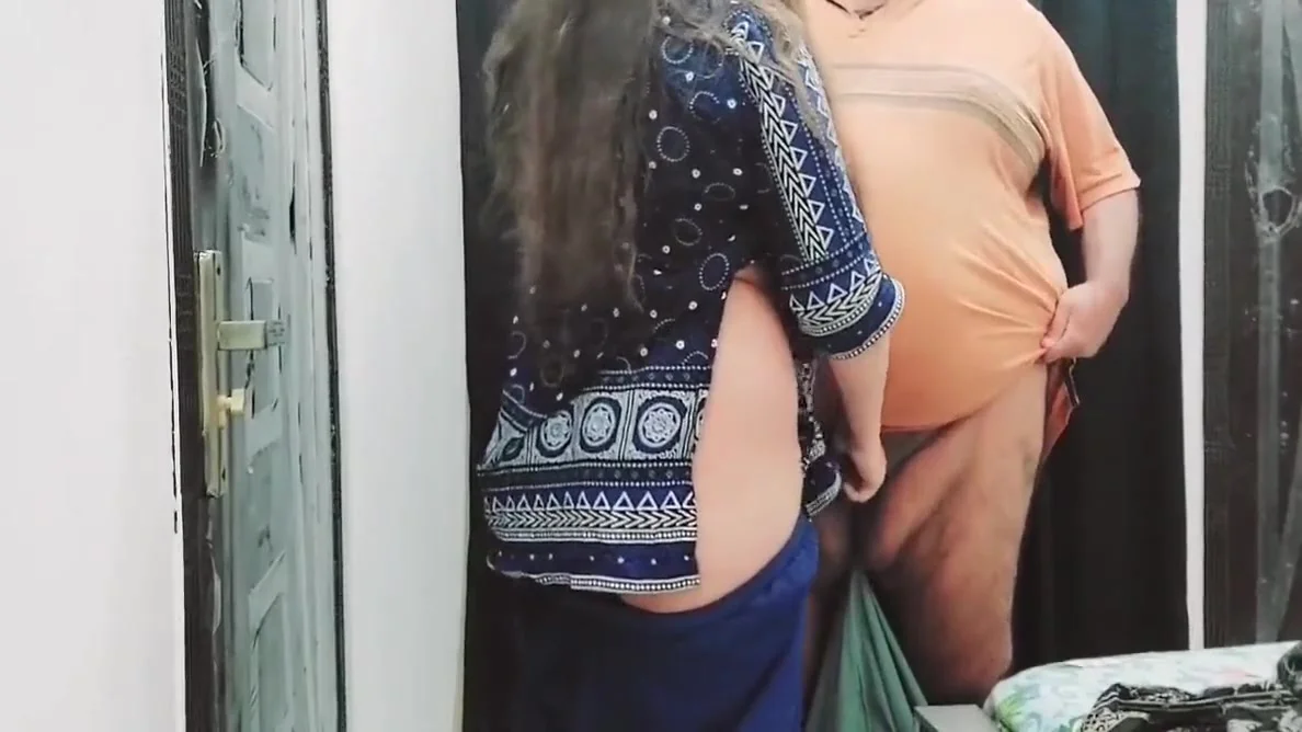 Desi Beautiful Maid Fucked And Sucked By Boss – Hindi Talk