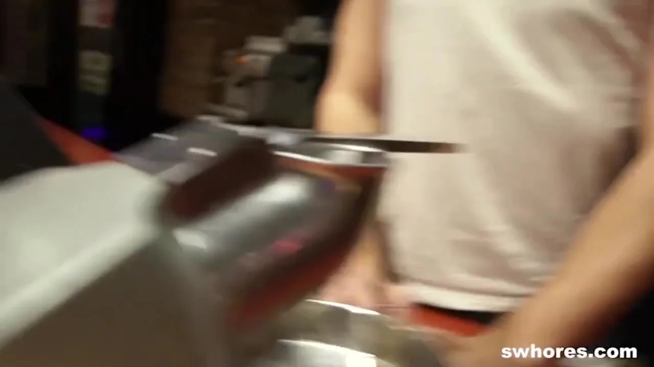 Stripper just wants to make an Honest Living - Swhores