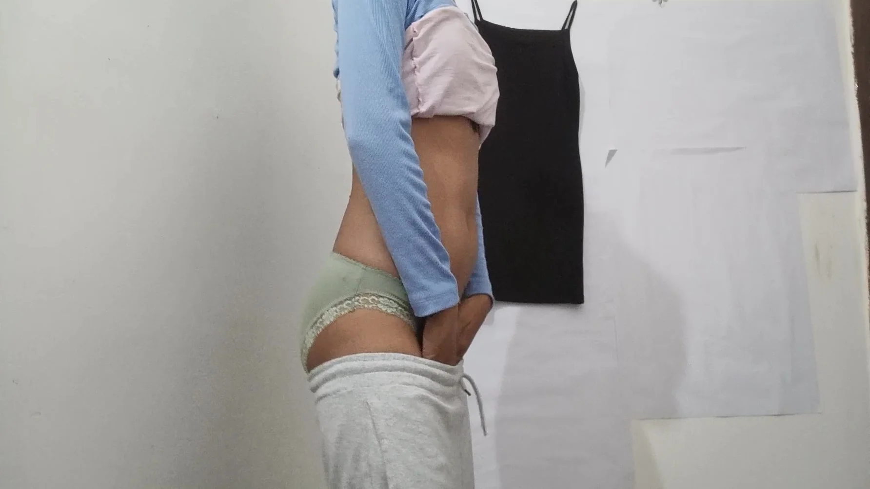 Masturbates And Cums Before Lessons