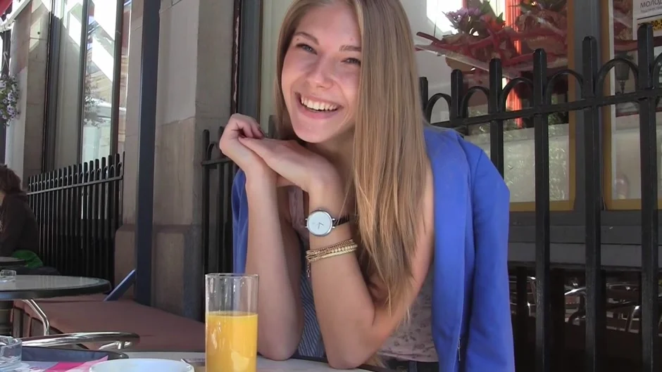Anjelica in hot homemade video showing a cute in-love couple