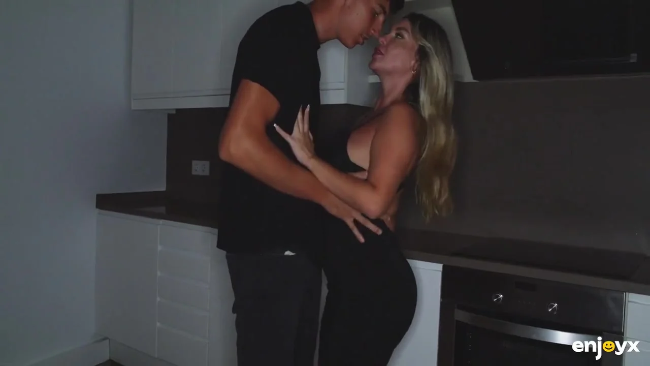 Blonde Busty Nympho Seduces A Young Guy In The Kitchen With Tatiana Alvarez, Brady Bud And Kourtney Love